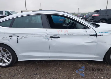 2023 Audi A5 Sportback Premium Plus 45 Tfsi S Line Quattro S Tronic z USA, uszkodzony, nr VIN WAUFACF59PA042874